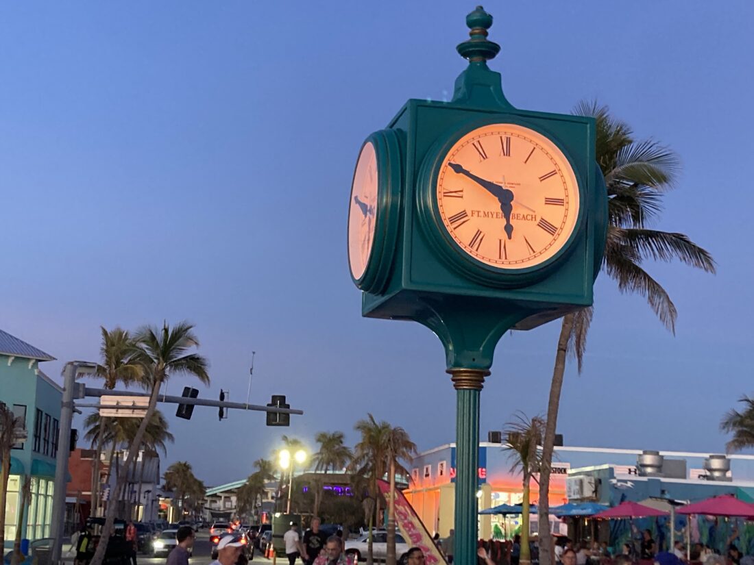 Return of the Times Square Clock - FORT MYERS - Beach Observer and ...
